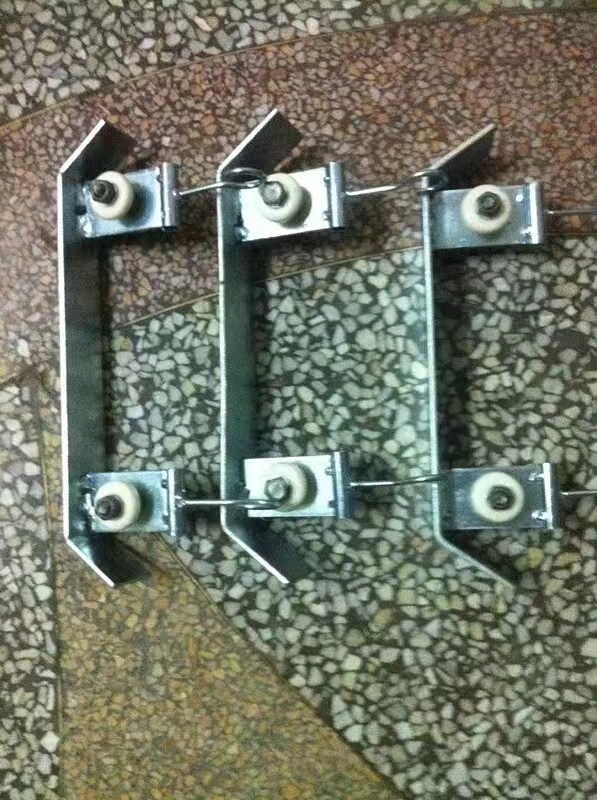 對開幕導(dǎo)軌跑車